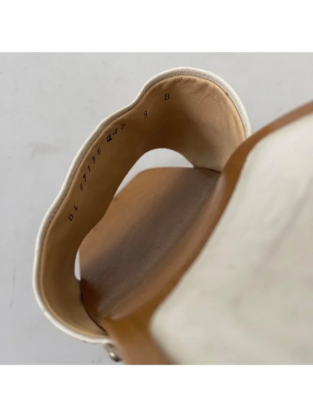 Salvatore Ferragamo Wood Heels Shoes White - Picture 6 of 9